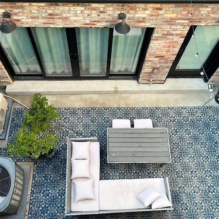 Curious Carriage Rooftop In Shaw Washington Exterior photo